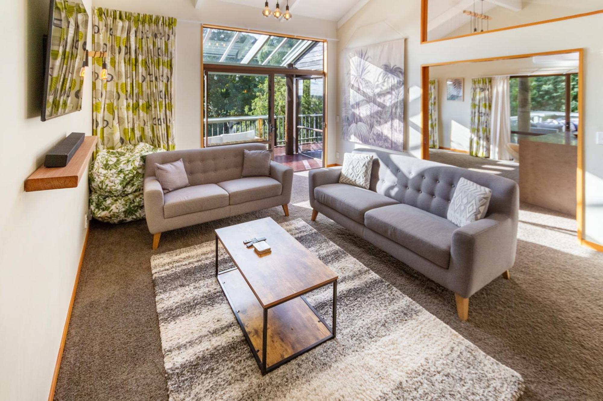 Sherwood Lodge 4-Bedroom Holiday Home With Spectacular Views Christchurch Bagian luar foto