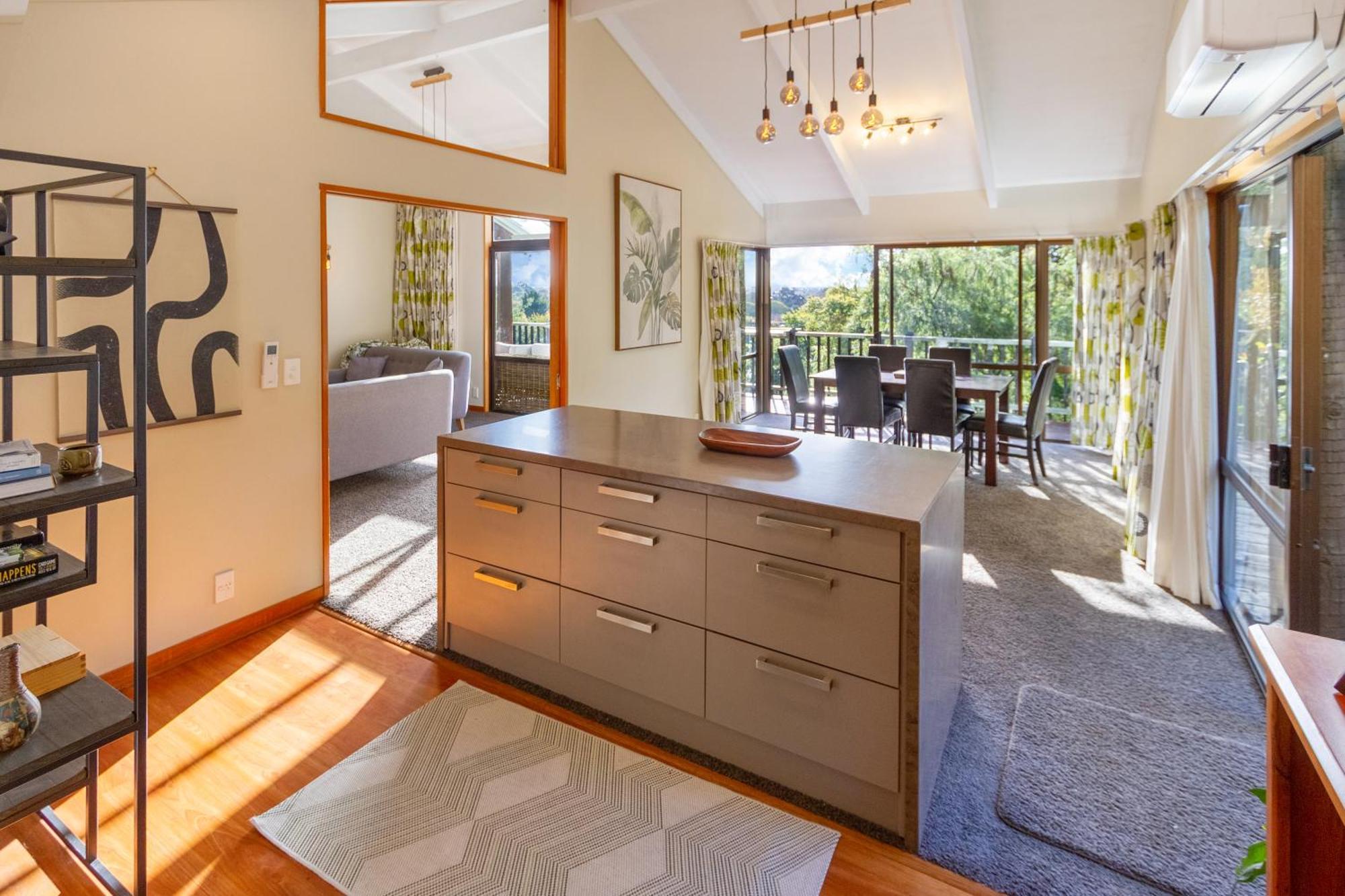 Sherwood Lodge 4-Bedroom Holiday Home With Spectacular Views Christchurch Bagian luar foto