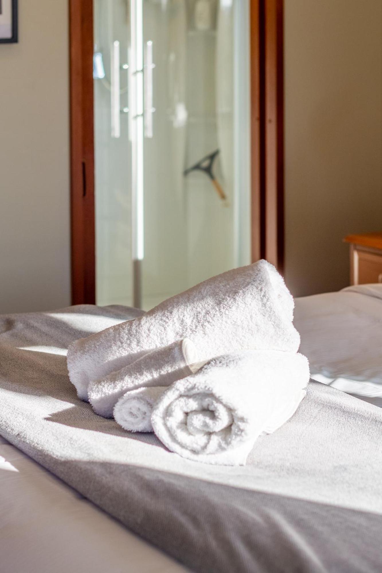 Sherwood Lodge 4-Bedroom Holiday Home With Spectacular Views Christchurch Bagian luar foto