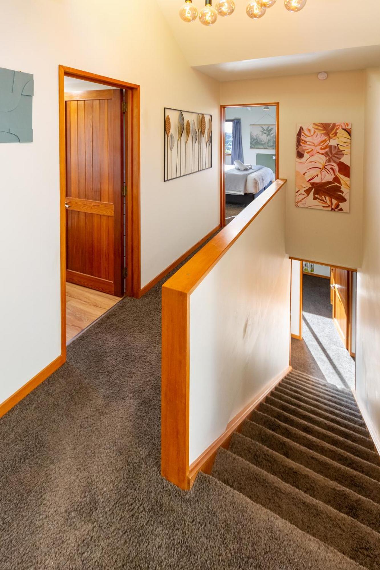 Sherwood Lodge 4-Bedroom Holiday Home With Spectacular Views Christchurch Bagian luar foto